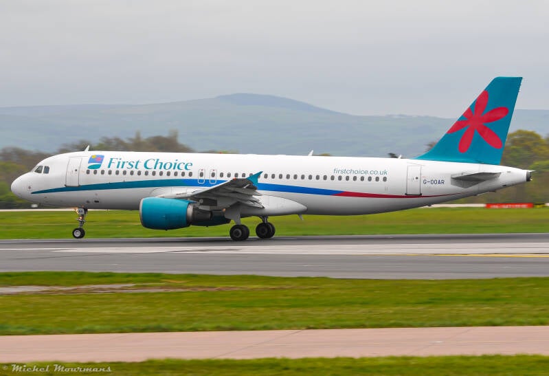 G-OOAR -- Airbus A320 -- First Choice Airways