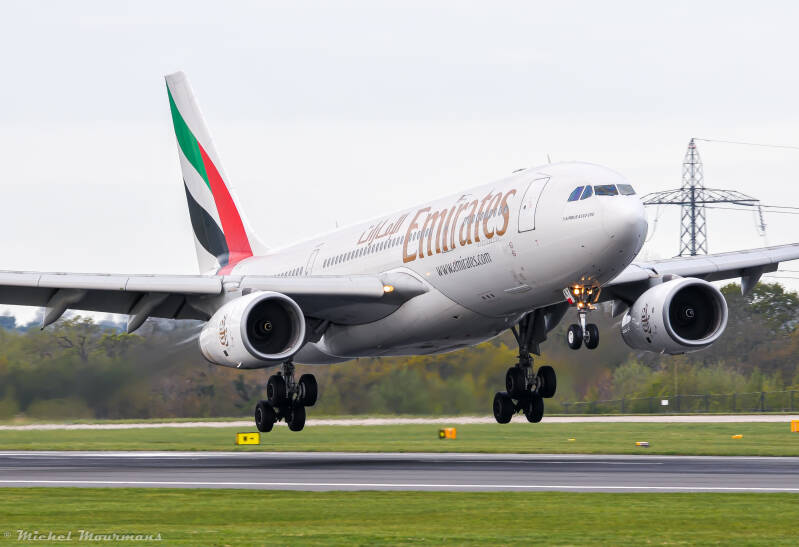 A6-EKY -- Airbus A330-200 -- Emirates