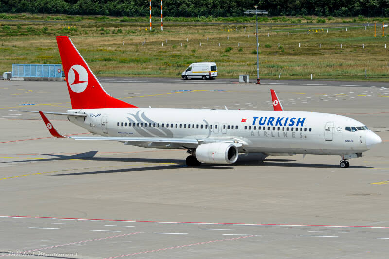 TC-JFF -- Boeing 737-800 -- Turkish Airlines