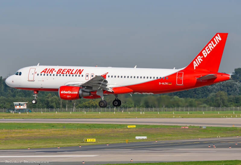 D-ALTK -- Airbus A320 -- Air Berlin
