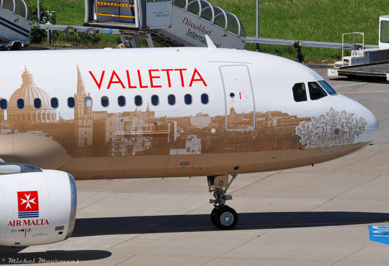 9H-AEO -- Airbus A320 -- Air Malta