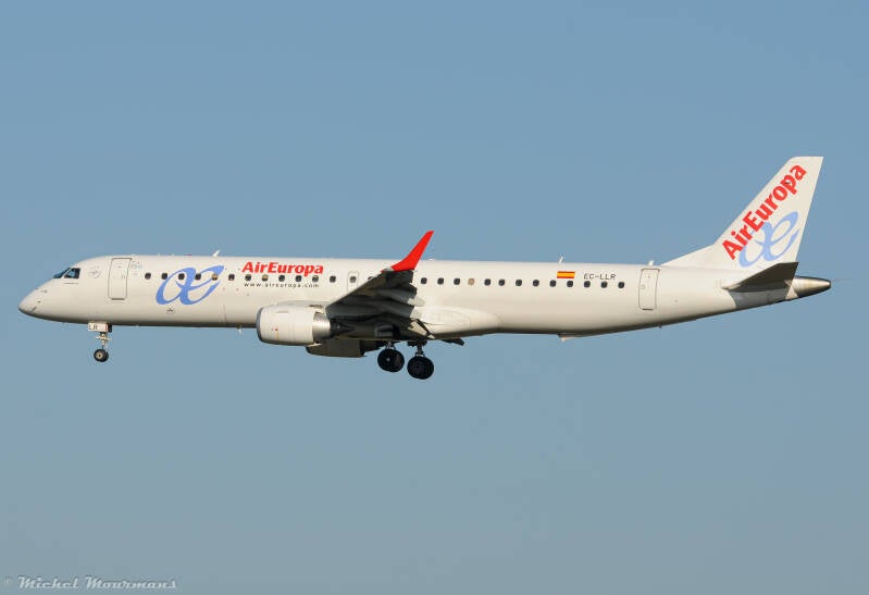 EC-LLR -- Embraer 195 -- Air Europa