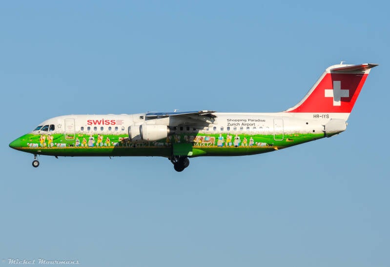 HB-IYS -- Avro RJ100 -- Swiss