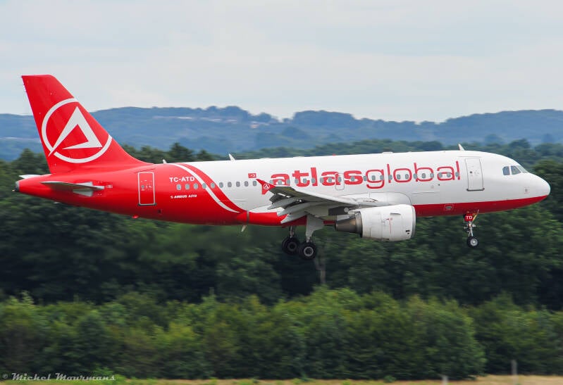 TC-ATD -- Airbus A319 -- AtlasGlobal