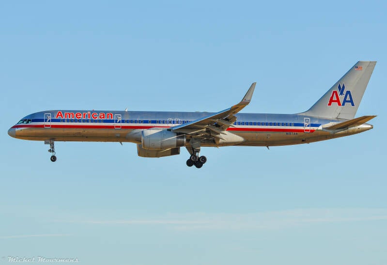 N197AN -- Boeing 757-200 -- American Airlines