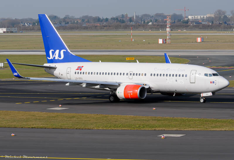 LN-RRA -- Boeing 737-700 -- Scandinavian Airlines