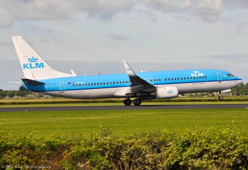 PH-BXI -- Boeing 737-800 -- KLM