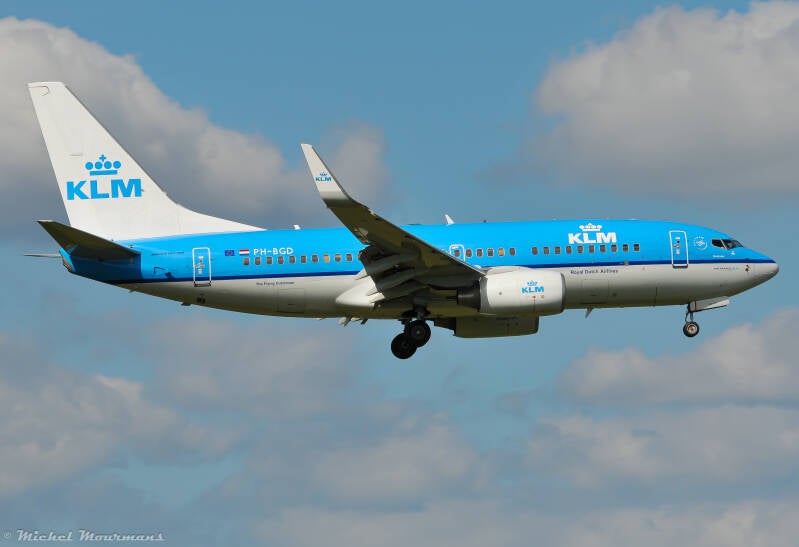 PH-BGD -- Boeing 737-700 -- KLM