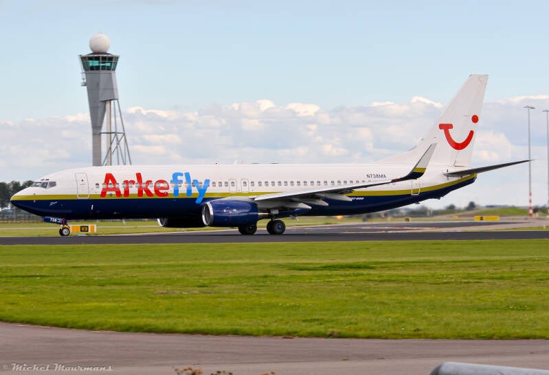 N738MA -- Boeing 737-800 -- Arkefly (Miami Air International)
