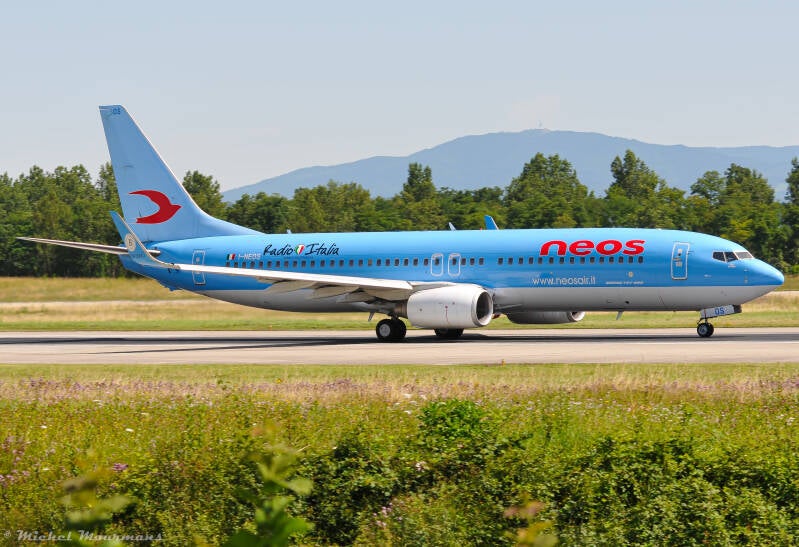 I-NEOS -- Boeing 737-800 -- Neos