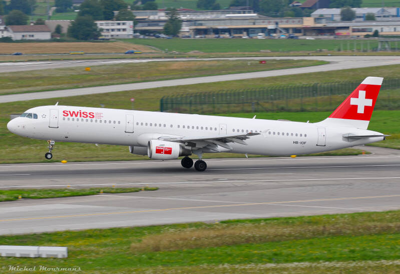 HB-IOF -- Airbus A321 -- Swiss