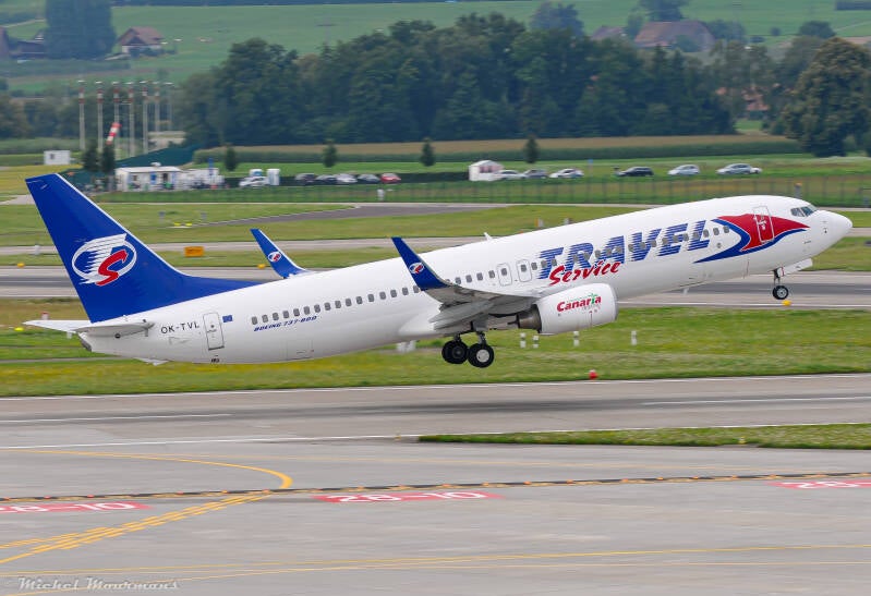 OK-TVL -- Boeing 737-800 -- Travel Service
