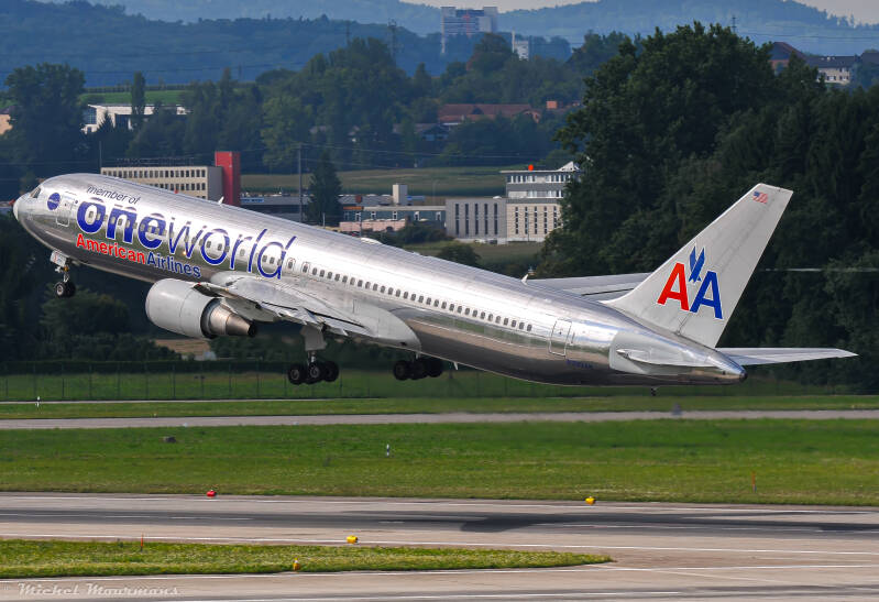N395AN -- Boeing 767-300ER -- American Airlines