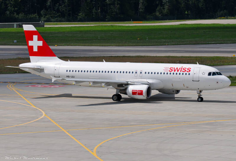HB-IJU -- Airbus A320 -- Swiss