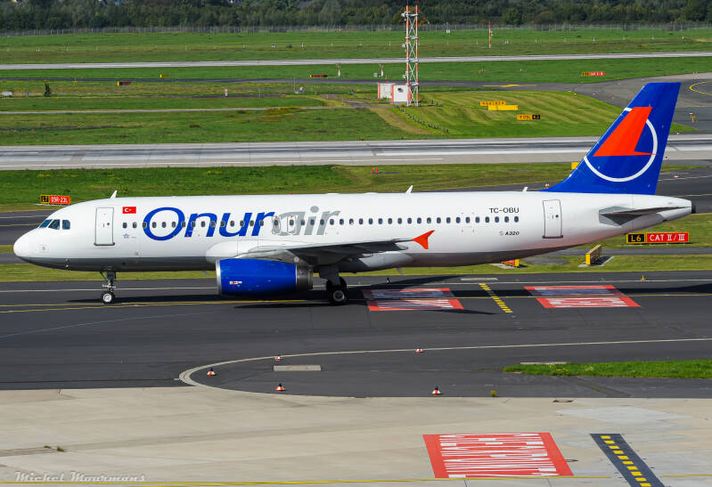TC-OBU -- Airbus A320 -- Onur Air