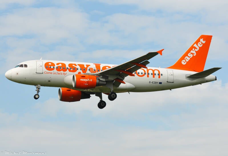 G-EZBY -- Airbus A319 -- EasyJet