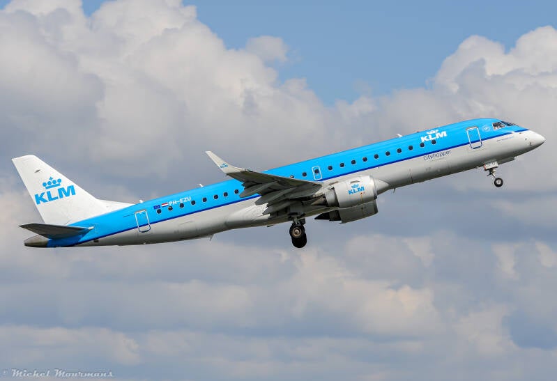 PH-EZU -- Embraer 190 -- KLM Cityhopper