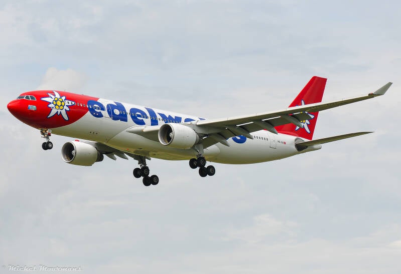 HB-IQI -- Airbus A330-200 -- Edelweiss Air
