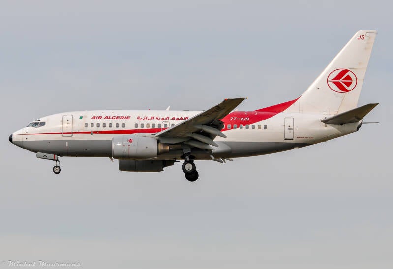 7T-VJS -- Boeing 737-600 -- Air Algerie