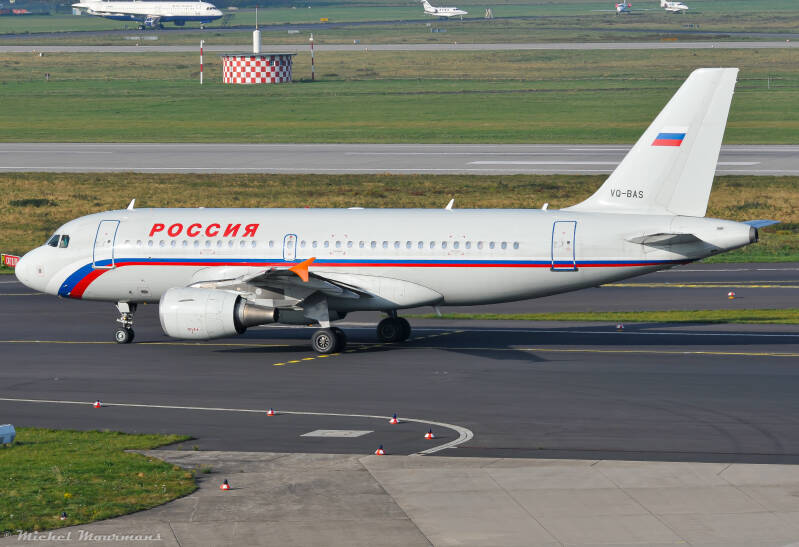 VQ-BAS -- Airbus A319 -- Rossiya