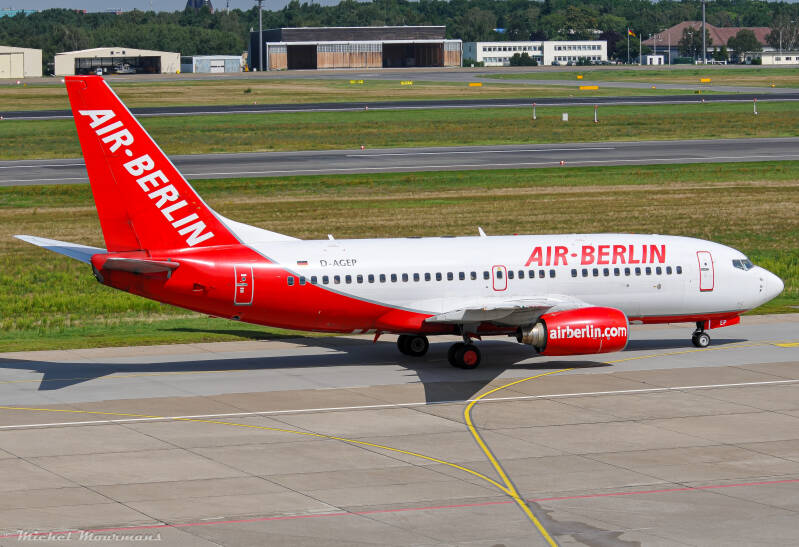 D-AGEP -- Boeing 737-700 -- Air Berlin