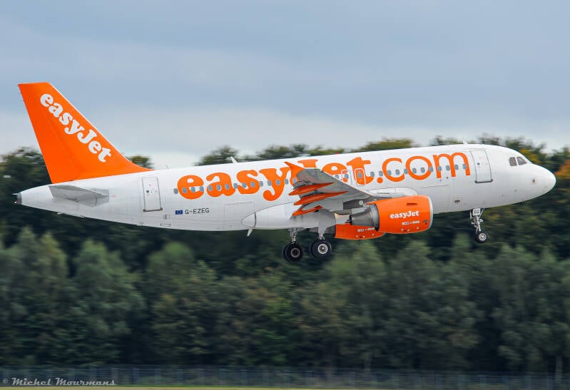 G-EZEG -- Airbus A319 -- EasyJet