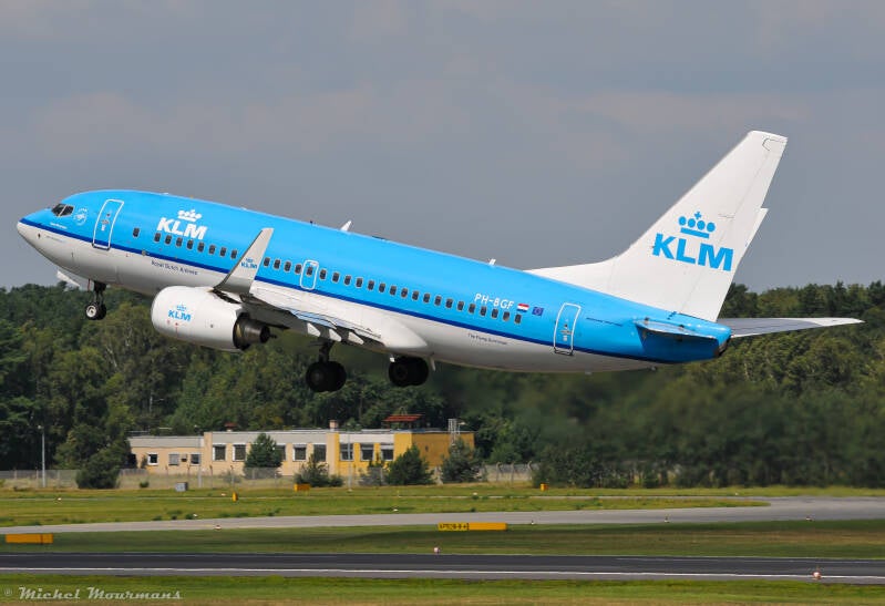 PH-BGF -- Boeing 737-700 -- KLM