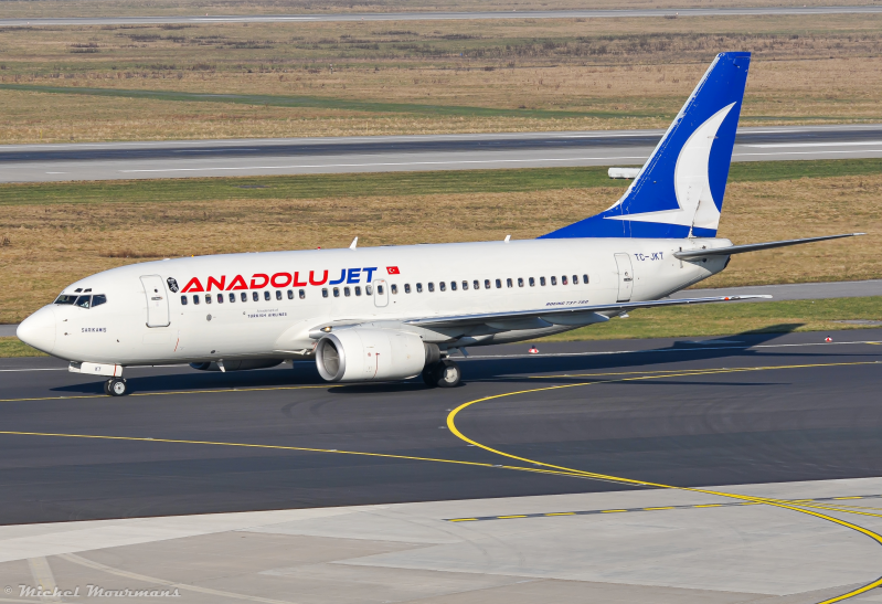 TC-JKT -- Boeing 737-700 -- AnadoluJet