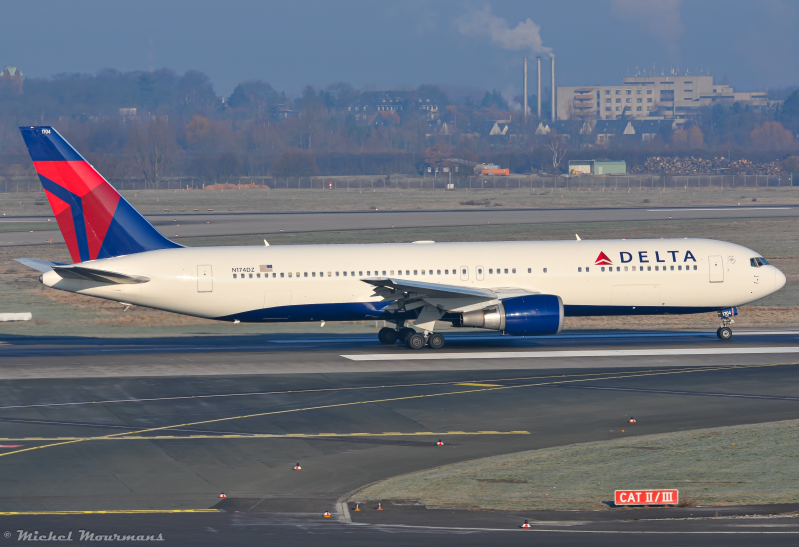 N174DZ -- Boeing 767-300ER -- Delta Air Lines