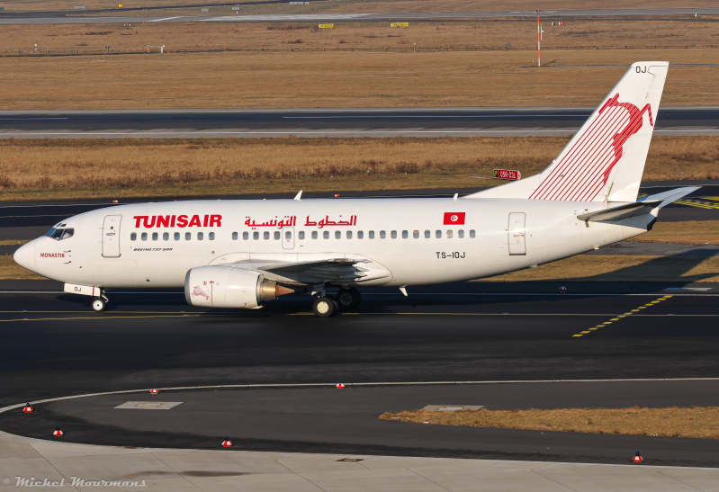 TS-IOJ -- Boeing 737-500 -- Tunisair