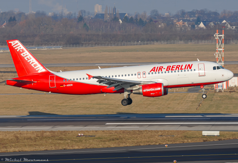 D-ABDR -- Airbus A320 -- Air Berlin