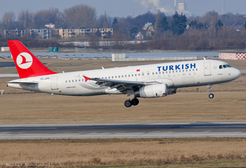 TC-JPP -- Airbus A320 -- Turkish Airlines
