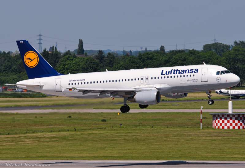 D-AIZC -- Airbus A320 -- Lufthansa