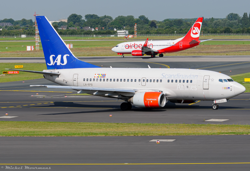 LN-RPB -- Boeing 737-600 -- Scandinavian Airlines