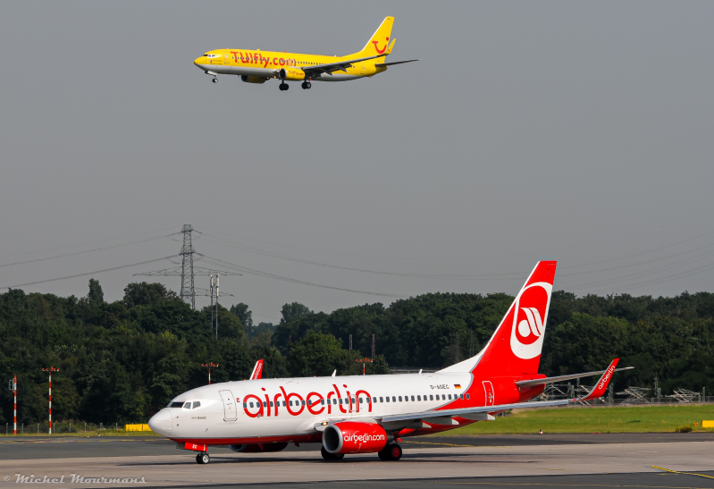 D-AGEC -- Boeing 737-700 -- Air Berlin