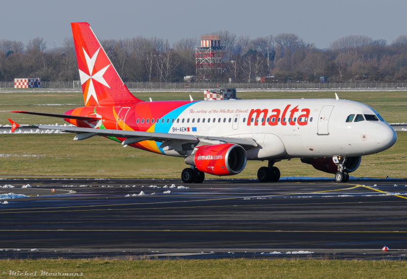 9H-AEM -- Airbus A319 -- Air Malta
