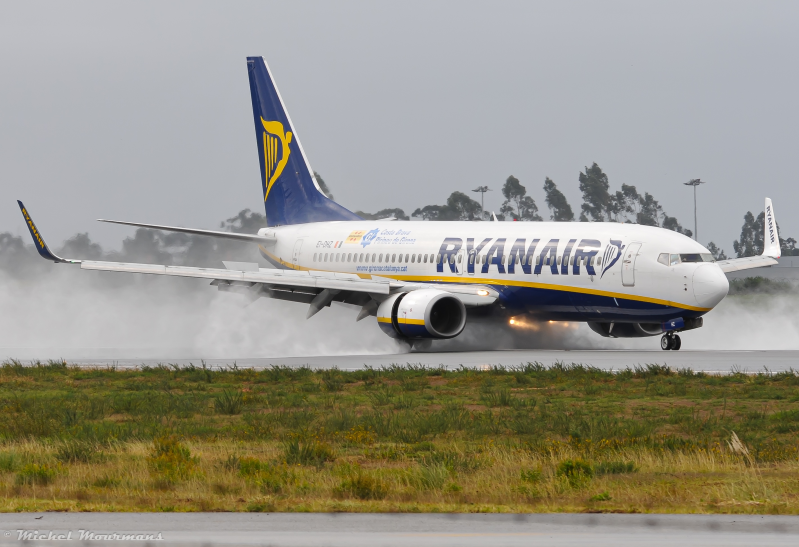 EI-DHZ -- Boeing 737-800 -- Ryanair