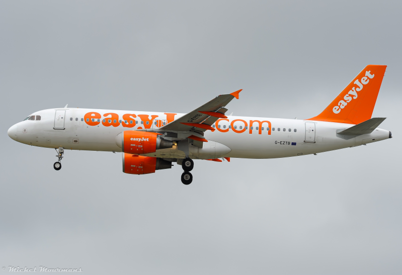 G-EZTB -- Airbus A320 -- EasyJet