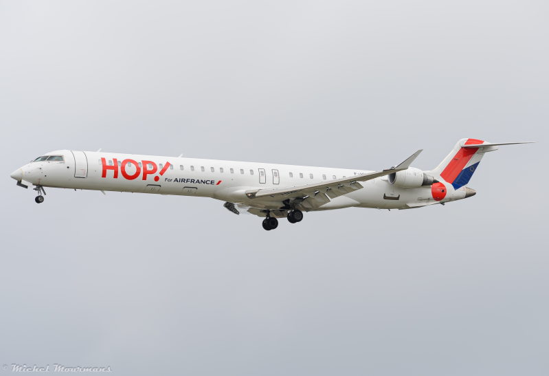F-HMLE -- Bombardier CRJ-1000 -- Air France - HOP!