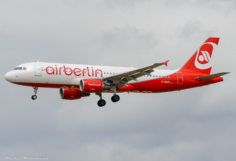 D-ABZE -- Airbus A320 -- Air Berlin