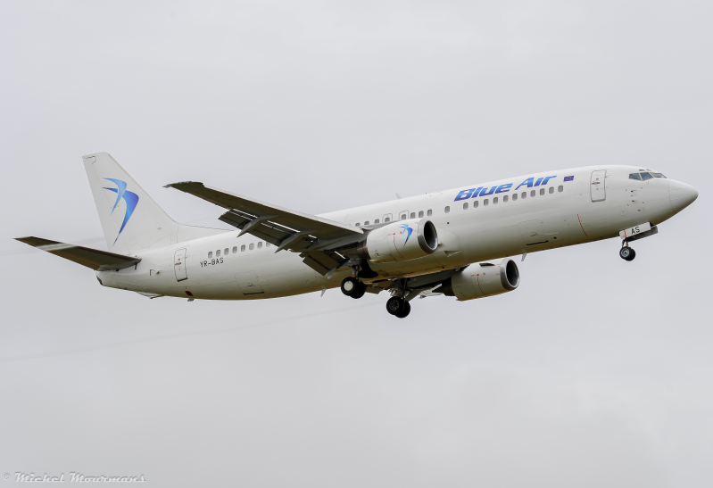 YR-BAS -- Boeing 737-400 -- Blue Air