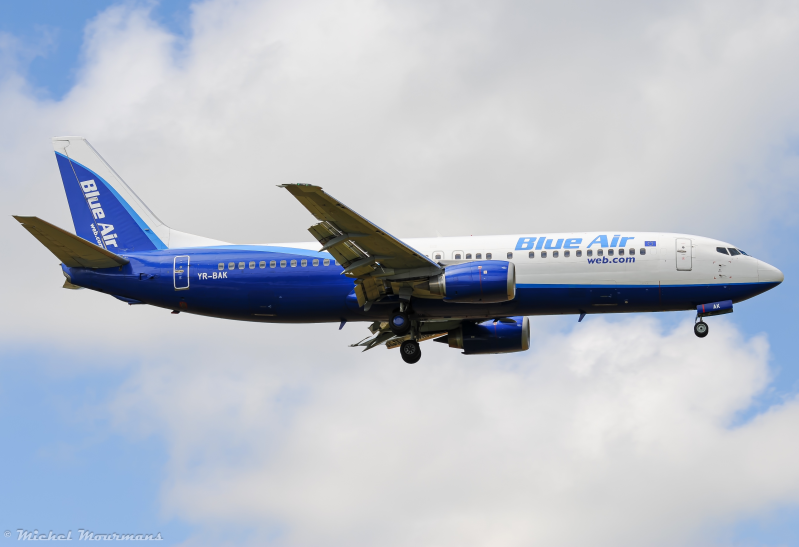 YR-BAK -- Boeing 737-400 -- Blue Air