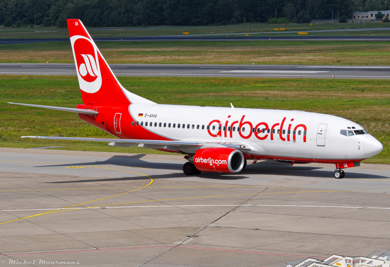 D-AHIA -- Boeing 737-700 -- Air Berlin