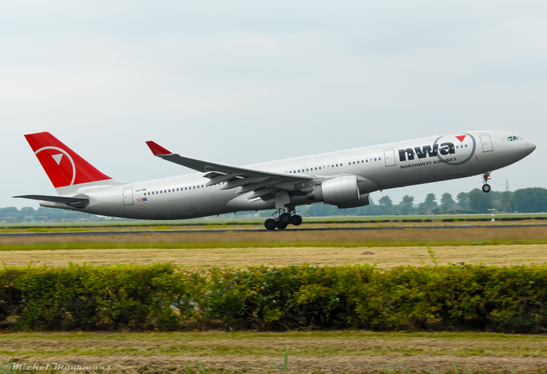 N817NW -- Airbus A330-300 -- Northwest Airlines