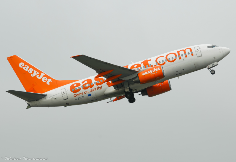 G-EZJX -- Boeing 737-700 -- EasyJet