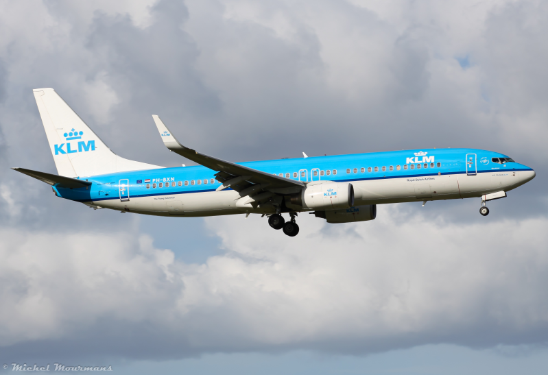 PH-BXN -- Boeing 737-800 -- KLM