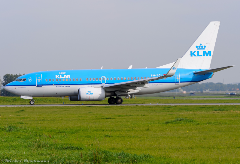 PH-BGH -- Boeing 737-700 -- KLM