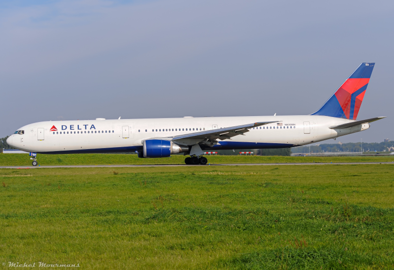 N830MH -- Boeing 767-400ER -- Delta Air Lines