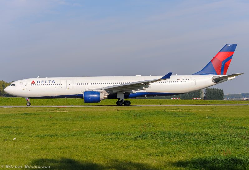 N821NW -- Airbus A330-300 -- Delta Air Lines