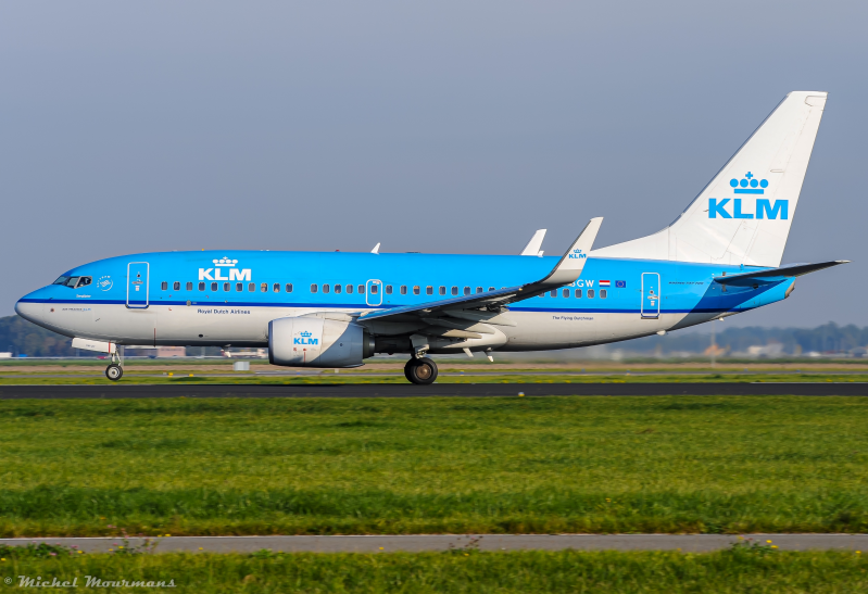 PH-BGW -- Boeing 737-700 -- KLM